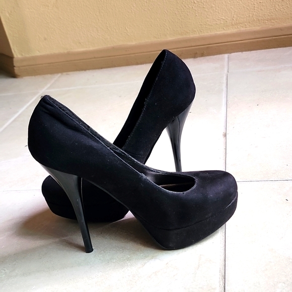 EUC GORGEOUS ROUND-TOE, SUEDETTE STILLETOS by GLAZE!!! - Picture 7 of 10